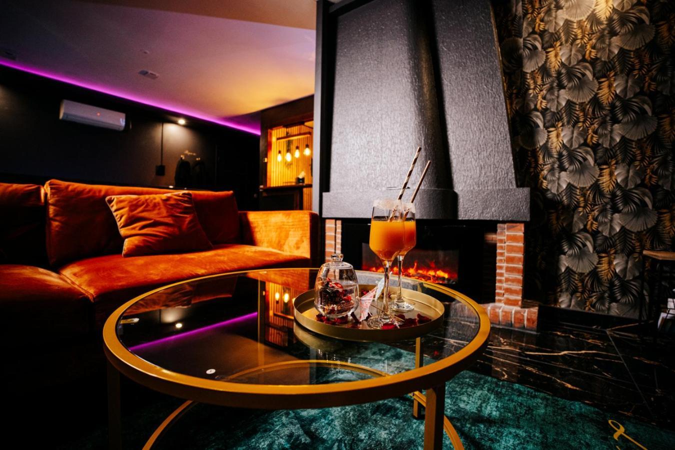 L Escale Jacuzzi Et Sauna Évreux Exteriör bild